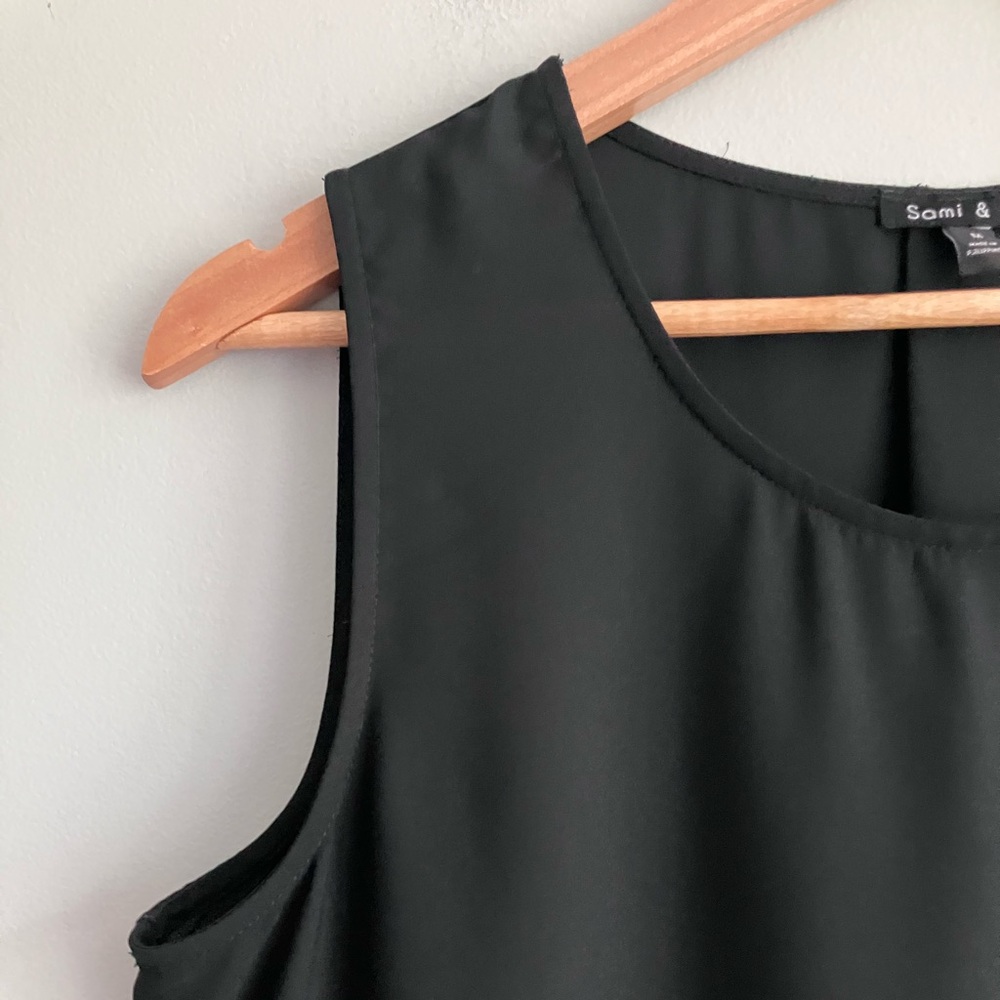 SAMI & JO Black Pleated Bottom Tank Blouse Size M - Picture 3 of 10
